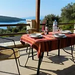 With Seaview Lefkada * Vasiliki